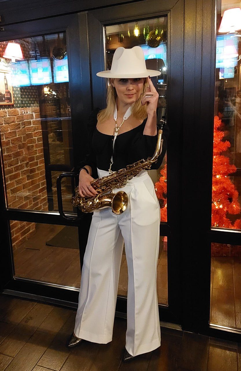 Lesya Sax